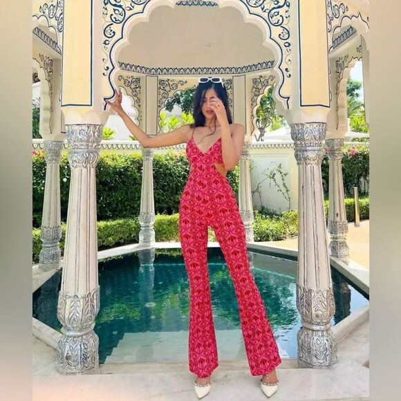 ZARA CUT OUT JACQUARD KNIT JUMPSUIT JACQUARD RED bloggers favorite size M - Picture 1 of 12